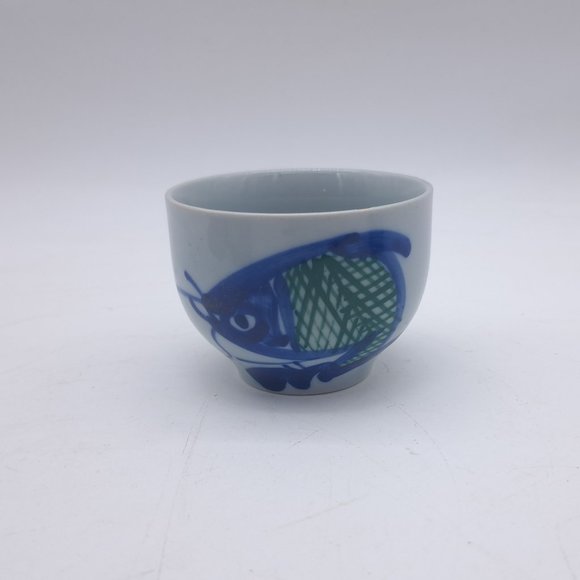 Four Sake or Tea Cups New Vintage Fish Theme - Picture 7 of 10